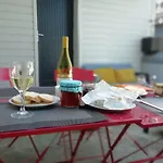 Le Charme A La Francaise *