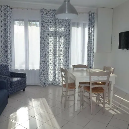 Le Charme A La Francaise בית נופש *