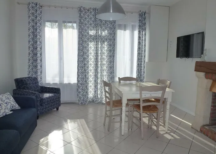 Le Charme A La Francaise Feriehus *