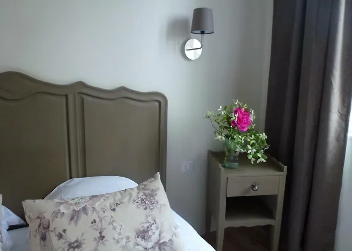 Le Charme A La Francaise * Honfleur